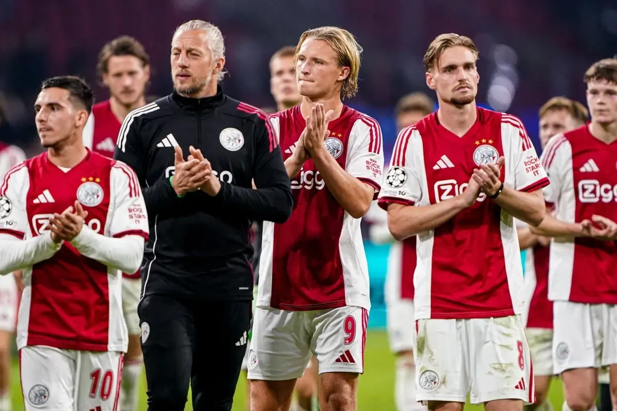 ajax-confirmo-el-fichaje-de-maher-carrizo-desde-velez-sarsfield-por-alrededor-de-6-m-y-le-asigno-la-camiseta-7