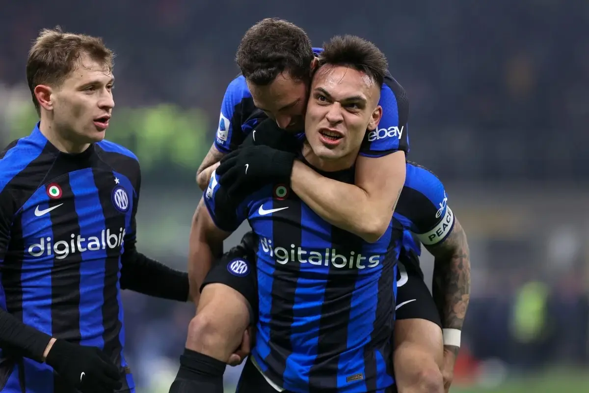 lautaro-martinez-le-dedico-su-gol-a-achraf-hakimi-tras-la-grave-lesion-de-tobillo